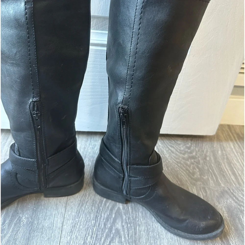 Guess Boots - Picture 2 of 11